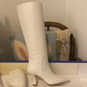 Stuart Weitzman White Heeled Boots
